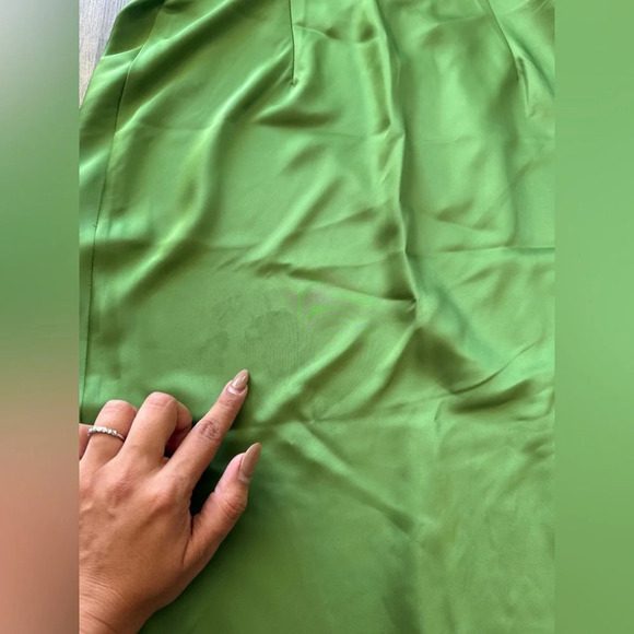 House of Harlow 1960 Satin Fringe Hem Cami & Skirt Set cami Size XS skirt size S - Picture 9 of 9